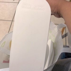 24 pieces of Shoe Slotz